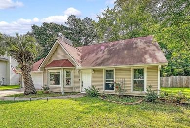 Welcome to this spacious 3+ bedroom, 2 bath home in the - photo 1