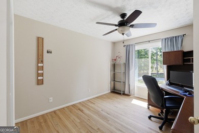 THE PERFECT BLEND OF LOCATION, LIMITLESS EQUITY, AND NO HOA! - photo 32