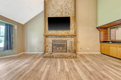 Welcome to this spacious 3+ bedroom, 2 bath home in the - photo 2