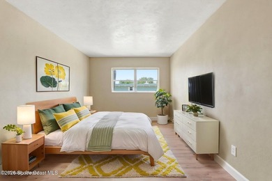 Updated and move-in ready, this spacious 3-bedroom, 2-full-bath - photo 33