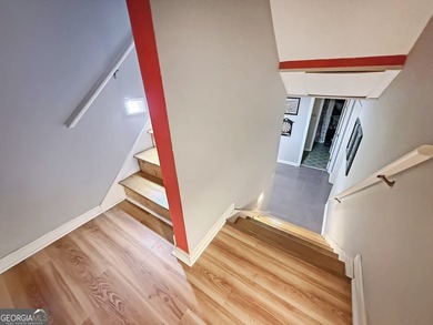THE PERFECT BLEND OF LOCATION, LIMITLESS EQUITY, AND NO HOA! - photo 34