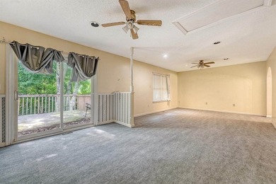 Welcome to this spacious 3+ bedroom, 2 bath home in the - photo 4