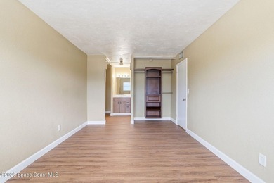 Updated and move-in ready, this spacious 3-bedroom, 2-full-bath - photo 35