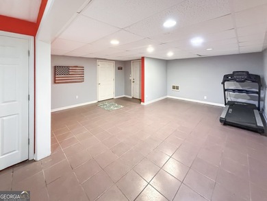 THE PERFECT BLEND OF LOCATION, LIMITLESS EQUITY, AND NO HOA! - photo 36