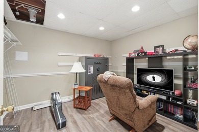 THE PERFECT BLEND OF LOCATION, LIMITLESS EQUITY, AND NO HOA! - photo 39