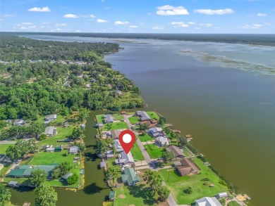 Lake Home For Sale in Lake Panasoffkee, Florida