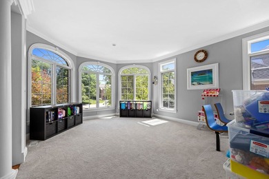 Welcome to this exceptional all-brick residence, ideally - photo 7