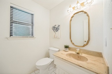 Nestled on a picturesque golf course lot in Richardson, this - photo 19