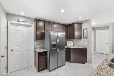 BACK ON THE MARKET! BUYERS HOME SALE FELL THROUGH! Their loss is - photo 22