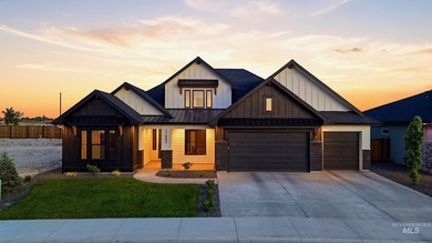 Stunning 4-bedroom, 3-bath home offers a spacious upstairs BONUS - photo 1