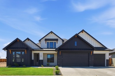 Stunning 4-bedroom, 3-bath home offers a spacious upstairs BONUS - photo 2