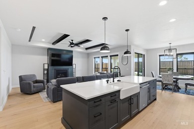 Stunning 4-bedroom, 3-bath home offers a spacious upstairs BONUS - photo 4