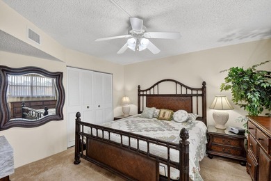 Step into resort style living in this upgraded 3 bedroom, 2 bath - photo 14