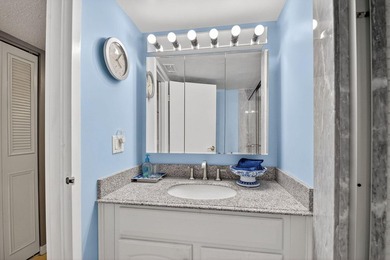 Step into resort style living in this upgraded 3 bedroom, 2 bath - photo 16