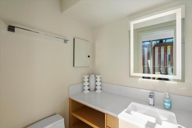 Experience modern island living at Makalii 8A, a 3-bed, 3-bath - photo 19