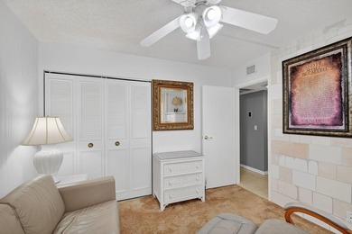 Step into resort style living in this upgraded 3 bedroom, 2 bath - photo 22