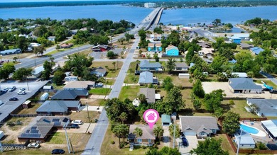 Experience the best of Lynn Haven living in this charming Home - photo 3