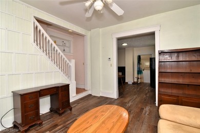 Welcome to this charming and partially updated single-family - photo 2