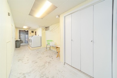 This property in Whitestone is a fantastic option for those - photo 9