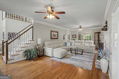 Welcome home to this spacious 5 bedroom, 4.5 bathroom residence - photo 3