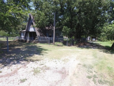 Lake Home For Sale in Honey Grove, Texas