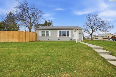 Columbia River - Klickitat County Home Sale Pending in Richland Washington