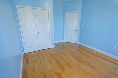 This well-maintained legal two-family, 6 bedroom, 3 bath brick - photo 18