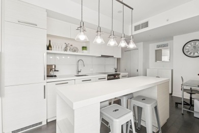 Lake Condo For Sale in Montréal (Ville-Marie),