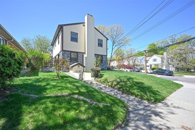 Beautiful Corner Home on a 5,400 Sq Ft Lot! This bright and airy - photo 3