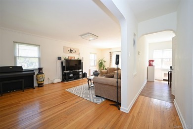 Beautiful Corner Home on a 5,400 Sq Ft Lot! This bright and airy - photo 8