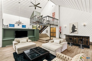 Exquisite O'Neil Ford, a prime example of mid-century Texas - photo 11