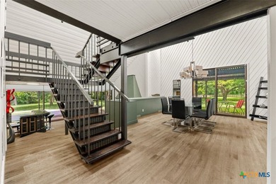 Exquisite O'Neil Ford, a prime example of mid-century Texas - photo 19