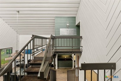 Exquisite O'Neil Ford, a prime example of mid-century Texas - photo 20