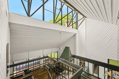 Exquisite O'Neil Ford, a prime example of mid-century Texas - photo 21