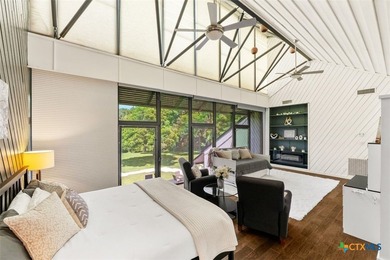 Exquisite O'Neil Ford, a prime example of mid-century Texas - photo 23