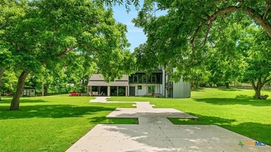 Exquisite O'Neil Ford, a prime example of mid-century Texas - photo 40