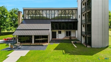 Exquisite O'Neil Ford, a prime example of mid-century Texas - photo 44