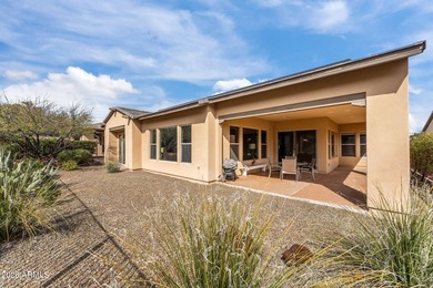 Welcome to refined desert living in the highly sought-after - photo 3