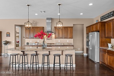 Welcome to refined desert living in the highly sought-after - photo 7