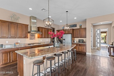 Welcome to refined desert living in the highly sought-after - photo 9