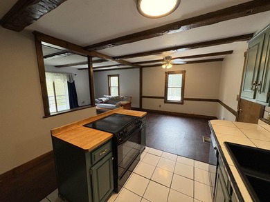 HUGE PRICE ADJUSTMENT!!! Looking for a home close to town and - photo 10