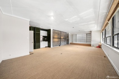 Seller says sell!Fantastic opportunity to be in a PRIME location - photo 12