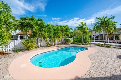 Nestled on the picturesque shores of Ramrod Key, this stunning - photo 15
