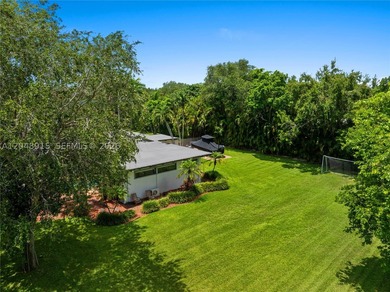 An exceptionally rare opportunity to own a gated estate on more - photo 17