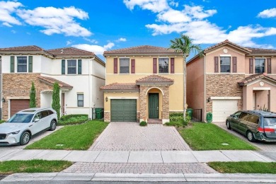 (private lake, pond, creek) Townhome/Townhouse Sale Pending in Homestead Florida