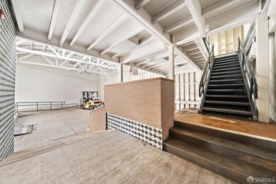 Seller says sell!Fantastic opportunity to be in a PRIME location - photo 21
