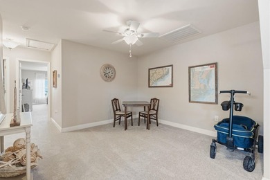 Fully furnished four-bedroom, three-and-a-half-bathroom end-unit - photo 22