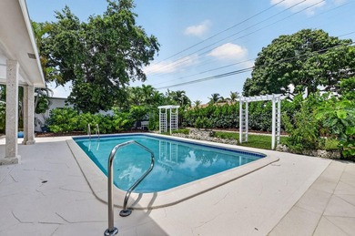 Welcome to this beautifully updated 3-bedroom, 2-bathroom pool - photo 26