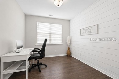 Welcome home to this pristine gem in the gated Reserve section - photo 27
