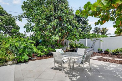 Welcome to this beautifully updated 3-bedroom, 2-bathroom pool - photo 27